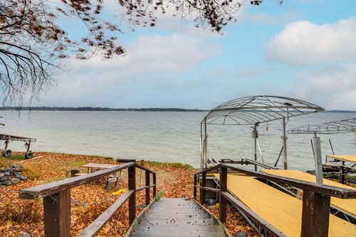Scenic Cabin w/ Private Beach in Crosslake!