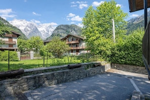 Appartement Familial, 2 chambres, 2 salles de bains (Lovely Apartment In Courmayeur) | Enceinte de l’hébergement