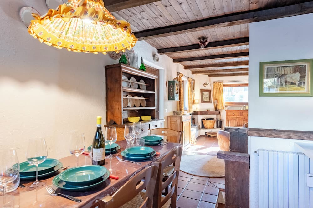 Lovely Apartment In Courmayeur - Entreves