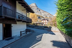 Appartement Familial, 2 chambres, 2 salles de bains (Lovely Apartment In Courmayeur) | Extérieur