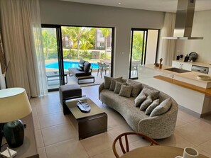 Smart TV, books - Turquoise : Luxury apart 2bedroom/bathroomnear the beaches (Pointe aux canonniers)