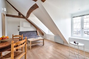Offices - Charming 1 Bedroom Apt in the Heart of Paris (6) (Paris)
