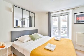 Strykejern/-brett, reiseseng for barn, wi-fi og sengetøy