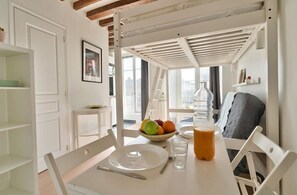 Dining - NEW Mezzanine Studio in the Heart of Paris (4F) (Paris)