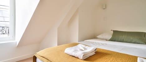 1 غرفة نوم ومكواة/لوح كي وواي فاي وملاءات أسرّة