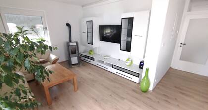 Casa de vacaciones 'Ferienhaus Kesper' con vistas a la montaña, terraza privada y Wi-Fi