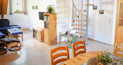 Farmhouse 'Weißtanne' with Mountain View, Private Terrace and Wi-Fi