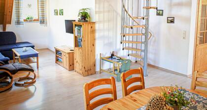 Farmhouse 'Weißtanne' with Mountain View, Private Terrace and Wi-Fi