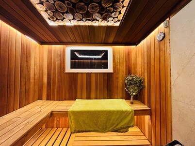 Apartment 'Mmapartment' with Mountain View, Balcony and Wi-Fi