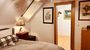 2 Schlafzimmer, Bügeleisen/Bügelbrett, kostenloses WLAN, Bettwäsche