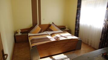 2 bedrooms, free WiFi, bed sheets