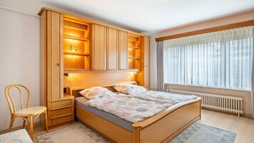 2 Schlafzimmer, Bügeleisen/Bügelbrett, kostenloses WLAN, Bettwäsche