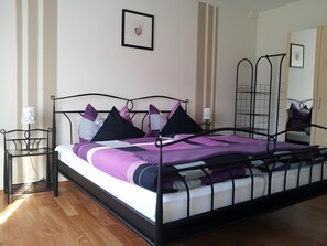 2 bedrooms, free WiFi, bed sheets