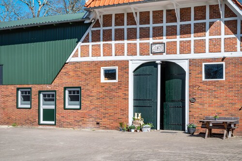 Ferienwohnung "Ankerplatz" mit Privatem Garten