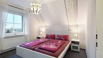 2 bedrooms, free WiFi, bed sheets