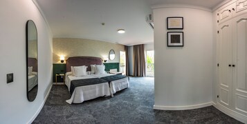 Premium bedding, down duvets, minibar, in-room safe