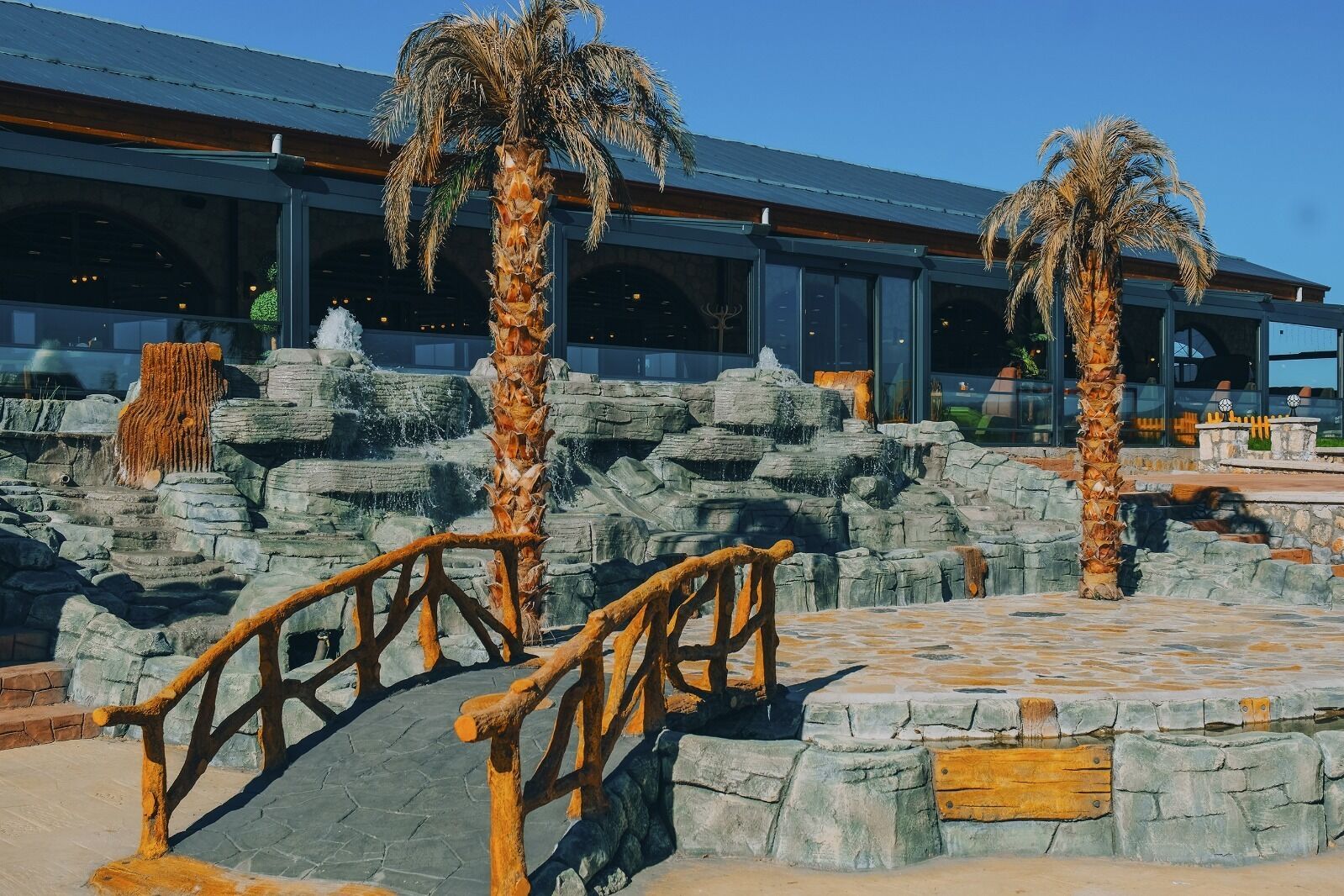 مكان جذب سياحي