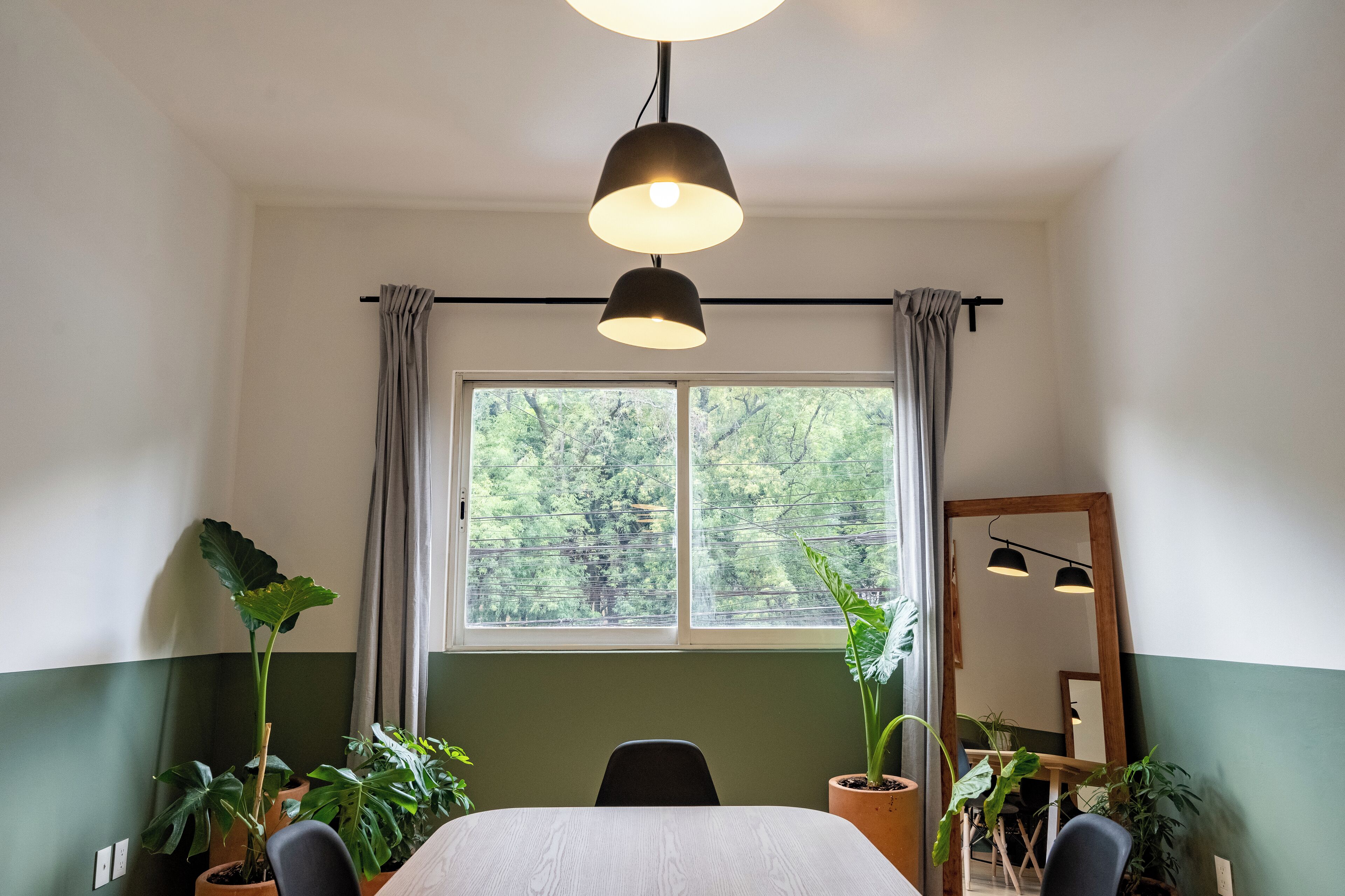 Departamento Deluxe, vista a la ciudad | Comedor