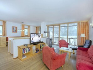 TV, DVD player