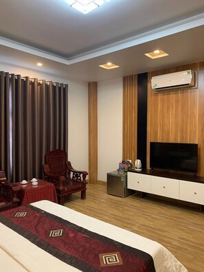 Basic Room | Free WiFi - Hoang Lan Hotel KDT Xala HN - BAY LUXURY (Hanoi)