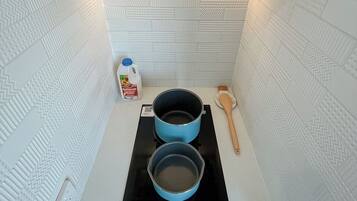 Fridge, microwave, stovetop, toaster