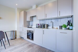 Oven, stovetop, dishwasher, coffee/tea maker