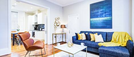 Smart TV, computer monitors