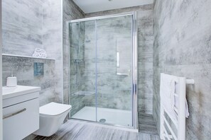 Bathroom - Hybrid Resi - Sutton | 2 Bed Apartment (Sutton)