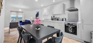 Fridge, oven, stovetop, dishwasher - Hybrid Resi - Mitcham | 3 Bed Apartment (Mitcham)