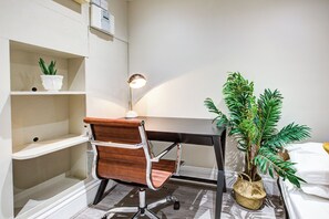 Interior - Hybrid Resi - Battersea |3 Bed Apartment (London)