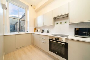 Apartment | 4 bedrooms - Lethnot Benmore Apartments (Montrose)