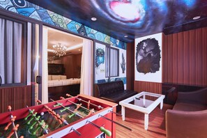 Penthouse Luxe, 4 chambres, vue ville | Coin séjour