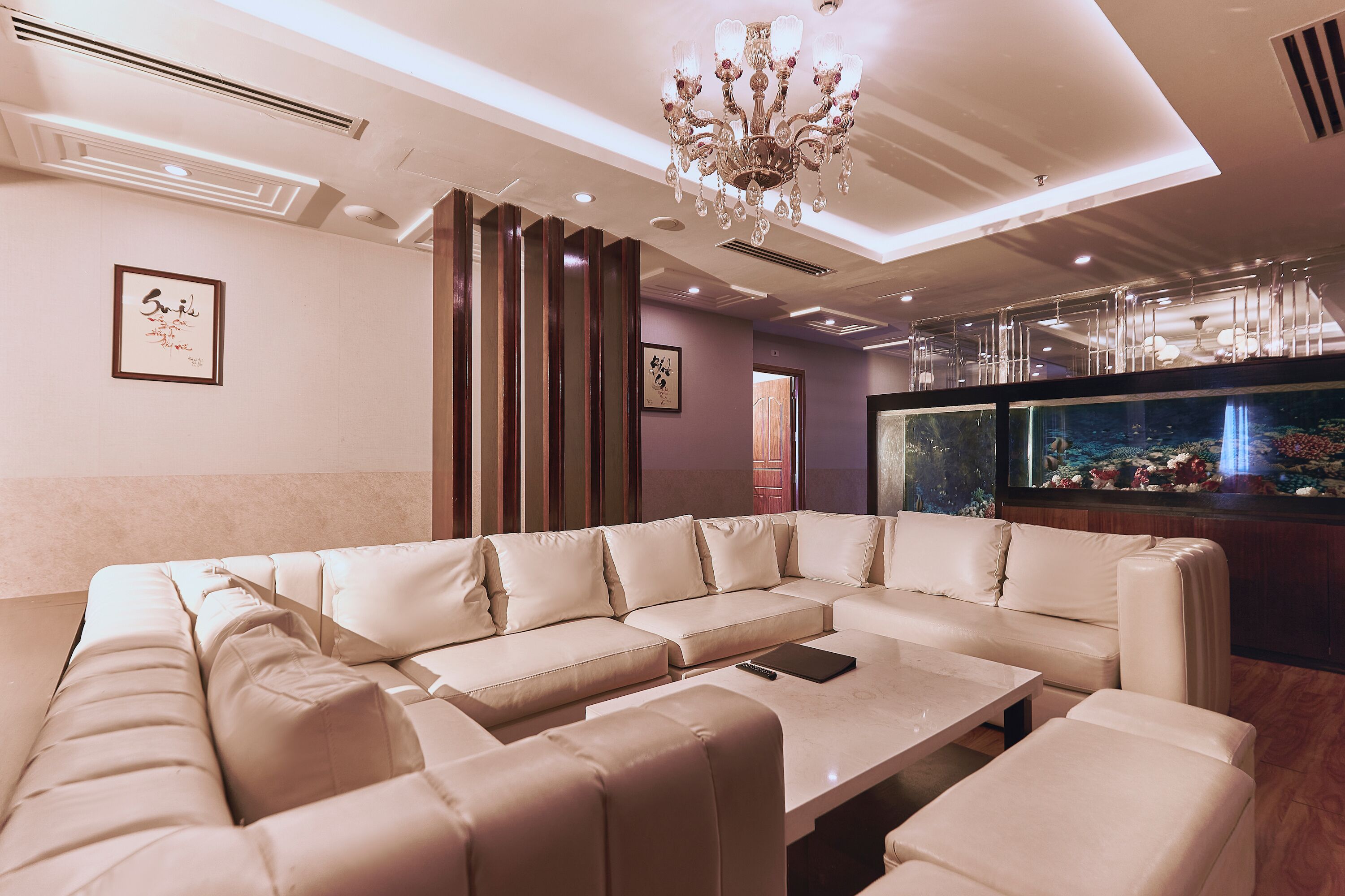 Luxury Penthouse, 4 Bedrooms, City View | Living area | 32-inch TV with cable channels