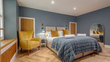 4 slaapkamers, een strijkplank/strijkijzer, gratis wifi, beddengoed