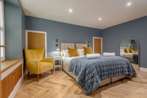 4 Schlafzimmer, Bügeleisen/Bügelbrett, kostenloses WLAN, Bettwäsche