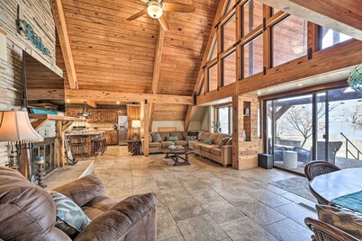 Lakeside Haven with Sandy Beach, Sleeps 12, 3 Bath