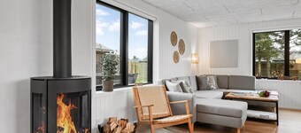 "Hellena" - 600m from the sea by Interhome