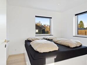 4 bedrooms, Internet