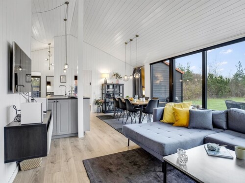 "Dyke" - 1.5km from the sea by Interhome