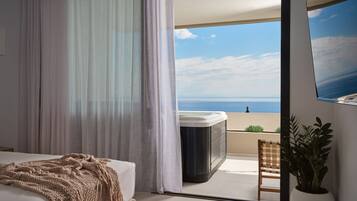Junior Suite, Sea View | Free WiFi, bed sheets