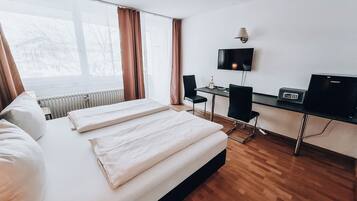 Comfort Double Room, Balcony | Memory foam beds, in-room safe, desk, laptop workspace