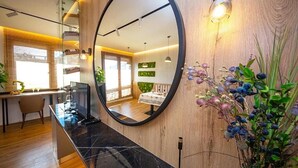 エクスクルーシブ アパートメント 4 ベッドルーム バルコニー シティビュー