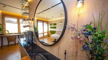 Appartement Exclusif, 4 chambres, balcon, vue ville