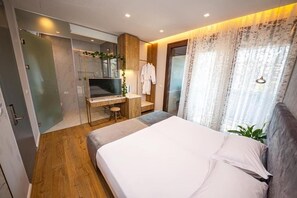 Exclusive-Apartment, 4 Schlafzimmer, Balkon, Stadtblick | Kostenloses WLAN
