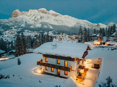Chalet Dolomia by My Villa Collection