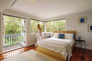 4 soveværelser, skrivebord, strygejern/strygebræt, weekendseng