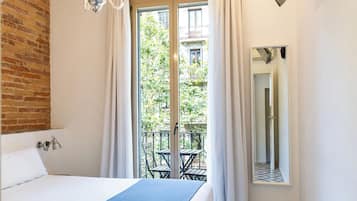 Apartamento superior, vistas a la ciudad | Tabla de planchar con plancha y wifi gratis