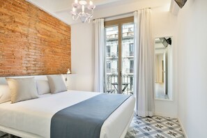 Superior appartement, uitzicht op de stad | Een strijkplank/strijkijzer, gratis wifi