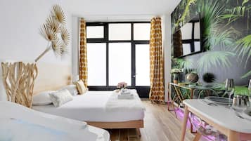 1 chambre, espace de travail pour ordinateur portable