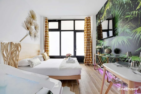 Apartment | 1 Schlafzimmer, laptopgeeigneter Arbeitsplatz, Bügeleisen/Bügelbrett